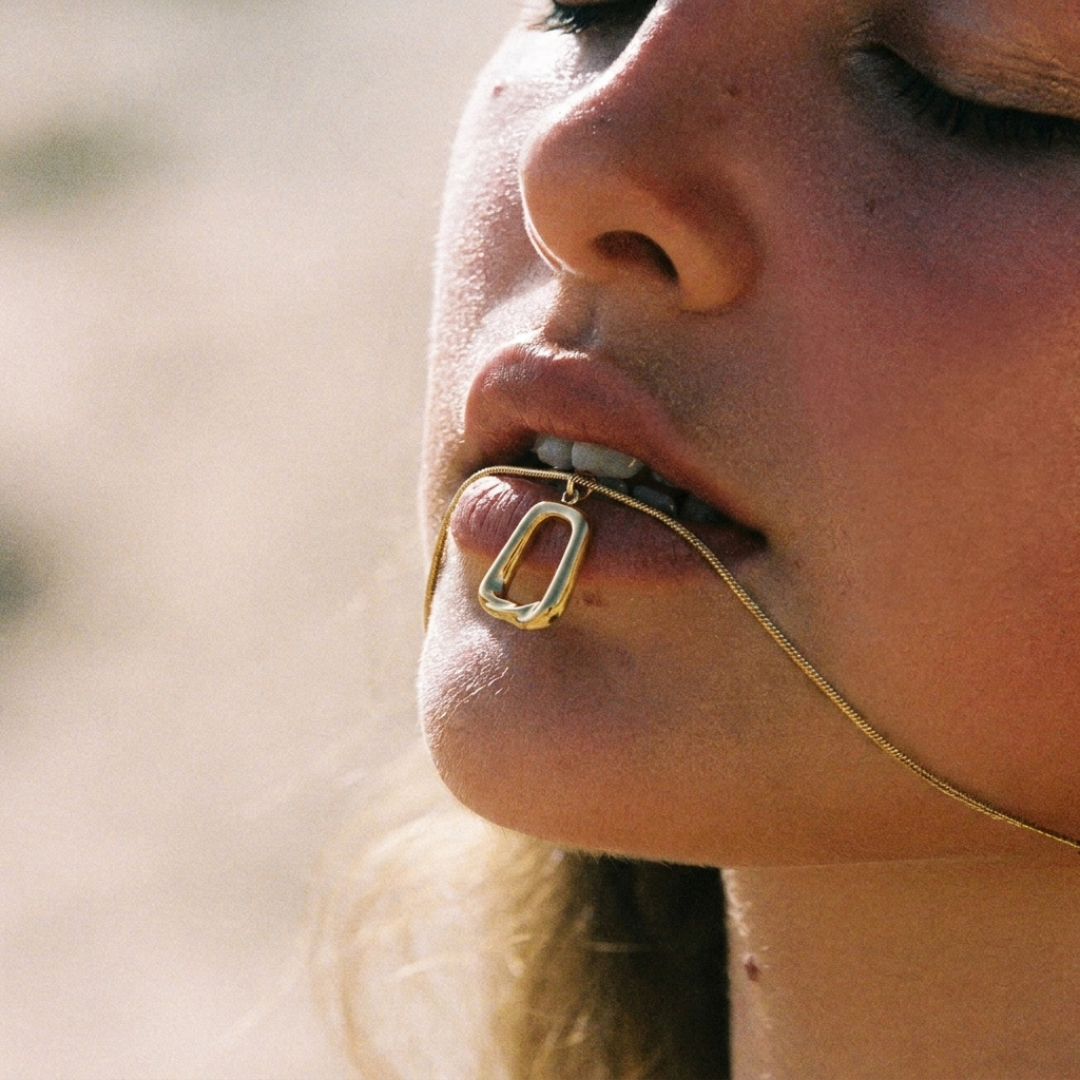 Collar Trapecio